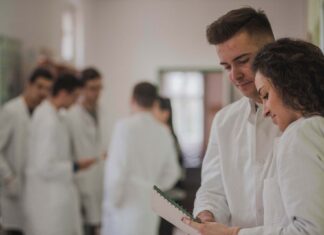 PREDAVANJE: DIAGNOSTIC MOLECULAR MICROBIOLOGY: FIRST AND NEXT 25 YEARS