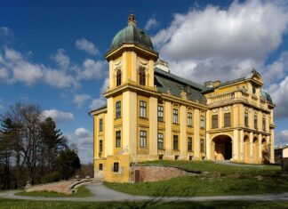 Grad Našice 2020./2021.