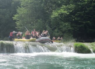 STUDENTI ODJELA ZA BIOLOGIJU SUDJELOVALI NA RAFTINGU NA MREŽNICI