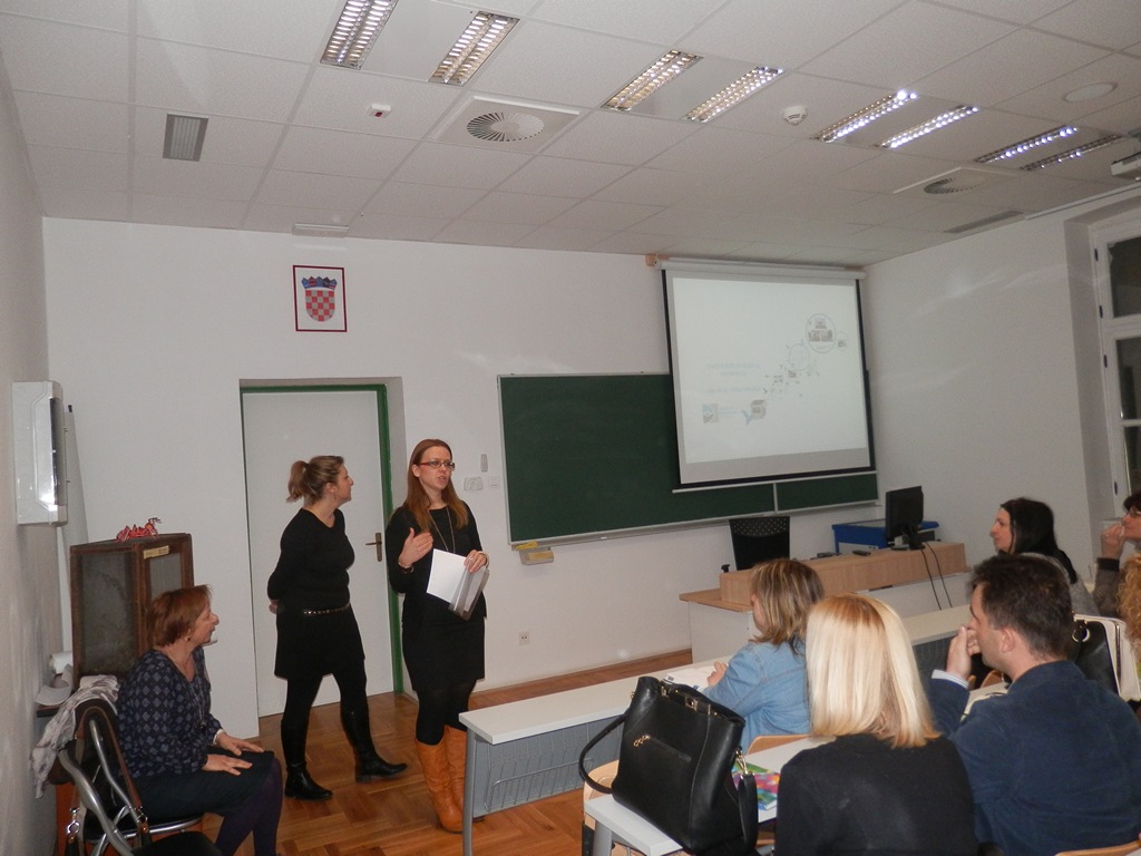 Cenzus bijelih roda u Hrvatskoj, na slici predavač: doc .dr .sc. Alma Mikuška (lijevo) i organizator: dr. sc Irena Labak (desno)