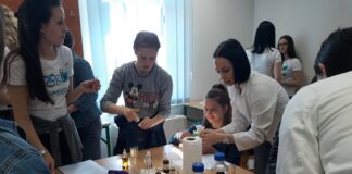 „Kozmetika s porukom“