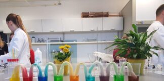 „Laboratorij u bojama“