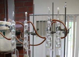 NASTAVNIK/CA BIOLOGIJE I KEMIJE