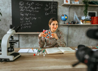 UČITELJ/UČITELJICA PRIRODE I BIOLOGIJE