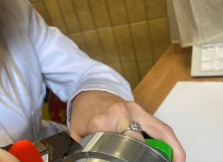 UČITELJ/ICA PRIRODE I BIOLOGIJE