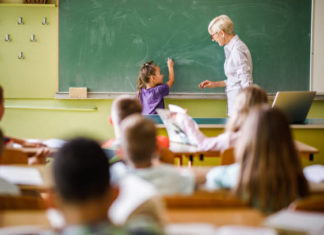 NASTAVNIK/CA BIOLOGIJE