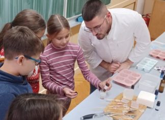 UČITELJ/ICA PRIRODE, BIOLOGIJE I KEMIJE