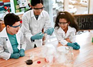 UČITELJ/ICA PRIRODE I BIOLOGIJE