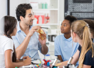 UČITELJ/ICA PRIRODE