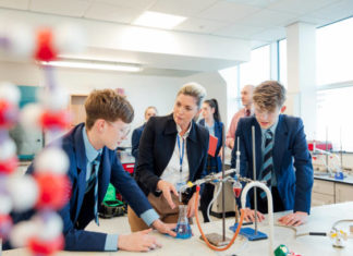 UČITELJ/ICA PRIRODE