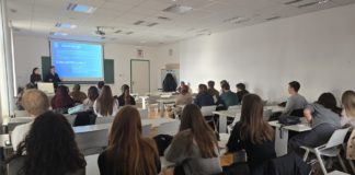 IAESTE predstavio mogućnosti međunarodnih plaćenih stručnih praksi na Odjelu za biologiju (19.11.2025.)