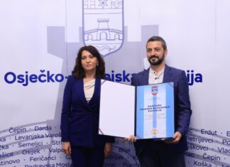 Veliko priznanje za Odjel za biologiju – nagrađen Laboratorij za entomologiju